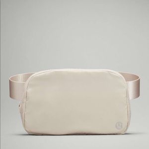 Lululemon belt bag